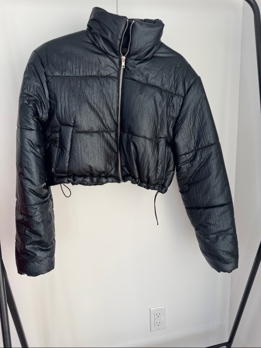 Women's Black Cropped Bomber Puffer Jacket